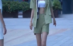 出门全是小姐姐怎么办,出门全是小姐姐的奇妙体验